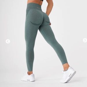 NVGTN forest green contour leggings